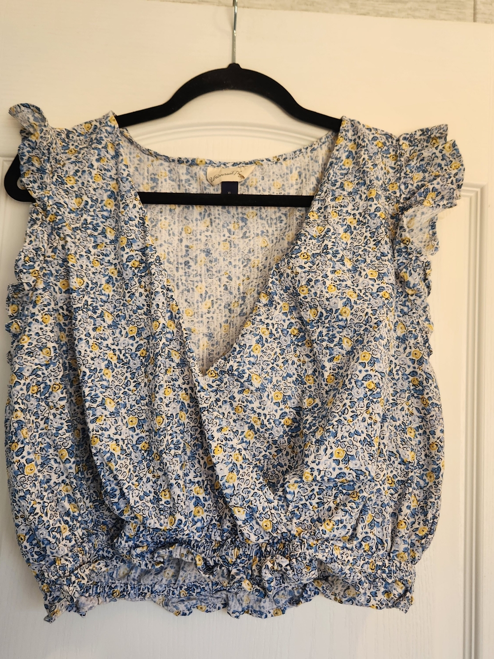 Universal Thread Blue & Yellow Floral Ruffle V-Neck Top XL EUC